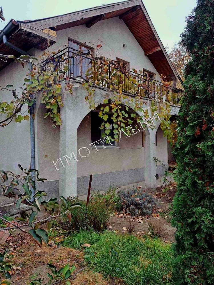 Къща , с.Константиново, Варна обл.