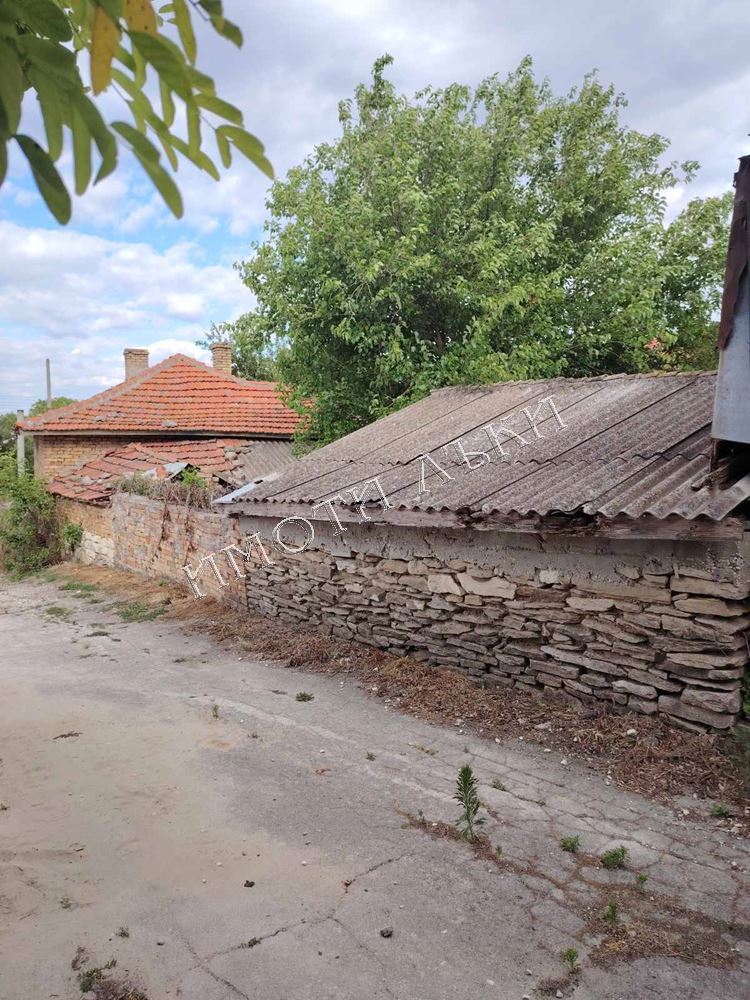 Къща , гр.Девня, Варна обл.